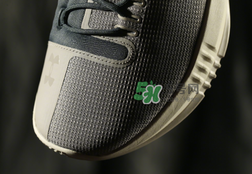 under armour drive 4怎么樣？ua安德瑪drive 4測評