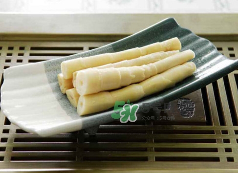 苦筍可以和排骨一起煮嗎？排骨能和苦筍一起吃嗎