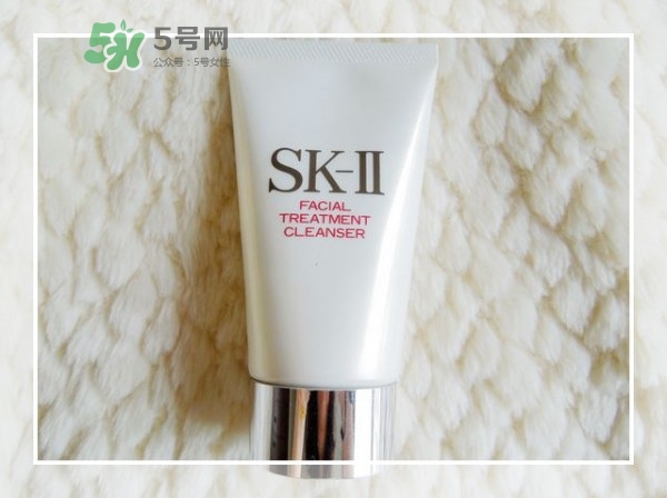 SK2護(hù)膚潔面霜怎么樣？sk2潔面霜是洗面奶嗎？