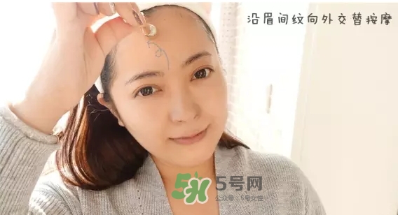 迪奧花蜜活顏絲悅眼霜怎么用？迪奧花蜜活顏眼霜用法