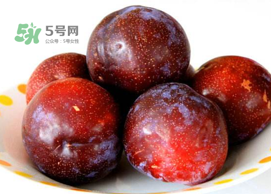 黑布林可以和葡萄一起吃嗎？黑布林和葡萄一起吃好嗎？