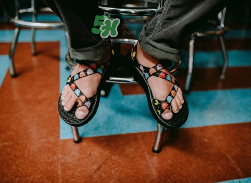 chaco pac man吃豆人主題涼鞋的多少錢？chaco吃豆人涼鞋價格