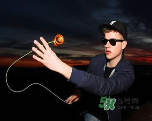 a bathing ape yoyo球多少錢？bape悠悠球價格