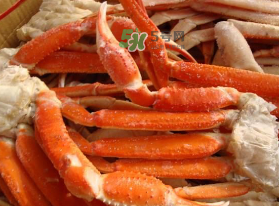 板蟹和帝王蟹哪個好吃？板蟹和帝王蟹區(qū)別