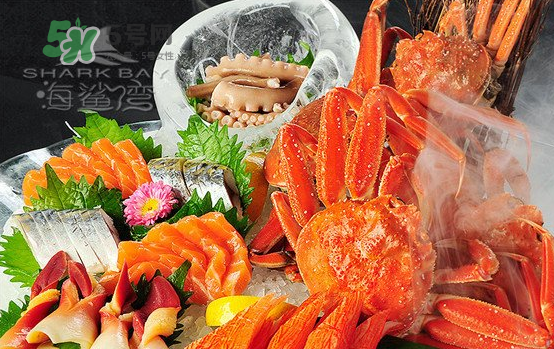 板蟹和帝王蟹哪個好吃？板蟹和帝王蟹區(qū)別