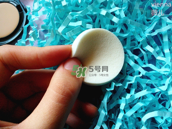 Bobbi Brown芭比波朗粉凝霜怎么樣？芭比波朗無感持妝粉凝霜好用嗎？