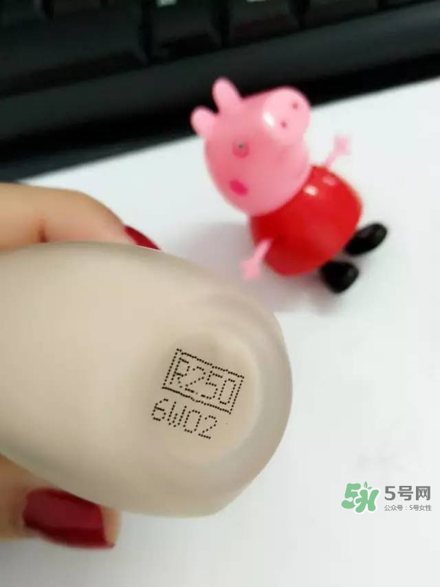 玫珂菲水粉霜怎么樣？玫珂菲全新雙用水粉霜好用嗎？