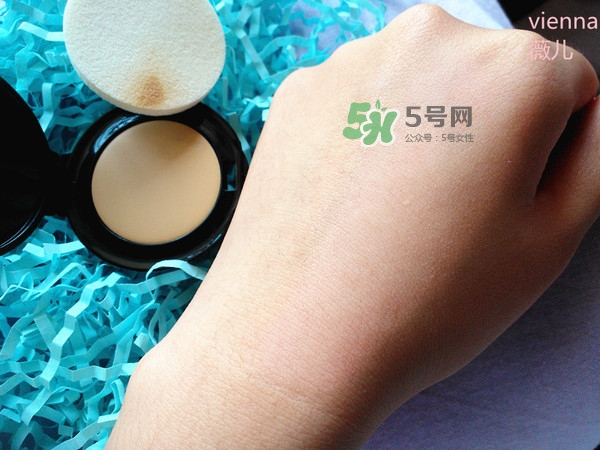 Bobbi Brown芭比波朗粉凝霜怎么樣？芭比波朗無感持妝粉凝霜好用嗎？