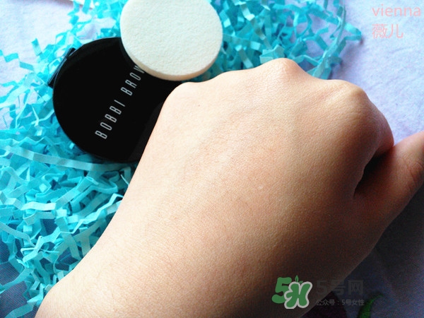 Bobbi Brown芭比波朗粉凝霜怎么樣？芭比波朗無感持妝粉凝霜好用嗎？