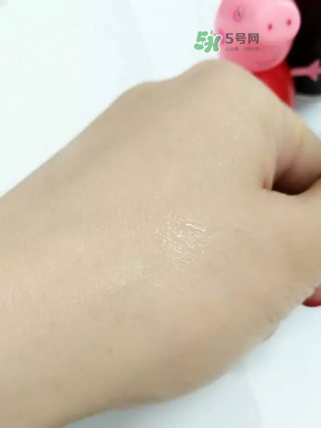 玫珂菲水粉霜怎么樣？玫珂菲全新雙用水粉霜好用嗎？