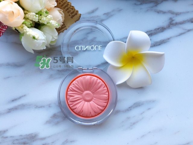 倩碧小雛菊腮紅評(píng)測(cè) 倩碧小雛菊腮紅使用心得 倩碧小雛菊腮紅評(píng)測(cè) 倩碧小雛菊腮紅使用心得