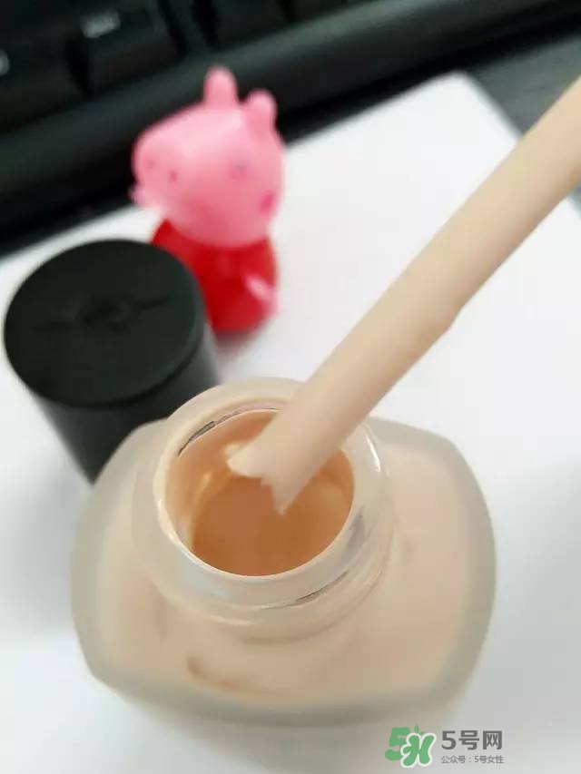 玫珂菲水粉霜怎么樣？玫珂菲全新雙用水粉霜好用嗎？