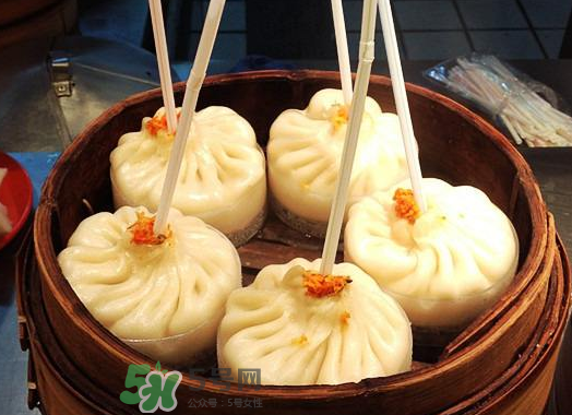 蟹黃包哪里的好吃?_蟹黃湯包哪里的正宗_蟹黃湯包怎么吃 蟹黃包哪里的好吃?_蟹黃湯包哪里的正宗_蟹黃湯包怎么吃