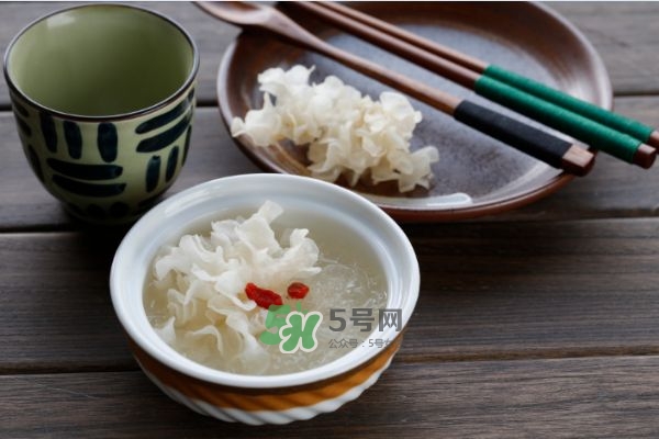 吃燕窩能保胎嗎？燕窩可以和什么一起燉？