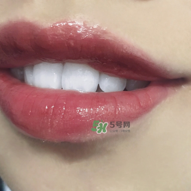 nars aragon唇釉是什么顏色_nars aragon唇釉試色 nars aragon唇釉是什么顏色_nars aragon唇釉試色