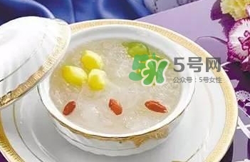 燕窩里面含有激素嗎？燕窩兒童吃了會(huì)不會(huì)性早熟？