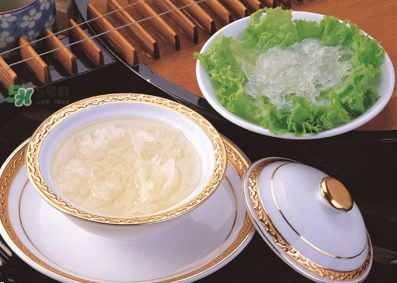 燕窩和銀耳的功效一樣嗎？燕窩和銀耳的區(qū)別？