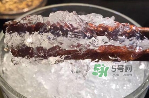 燕窩里面含有激素嗎？燕窩兒童吃了會(huì)不會(huì)性早熟？