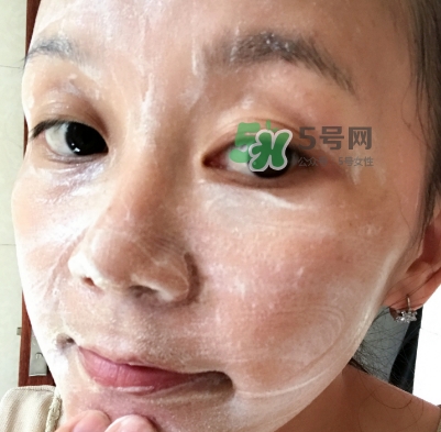 一葉子補(bǔ)水潔面乳怎么樣？一葉子補(bǔ)水洗面奶好用嗎？