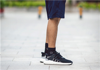 adidas eqt 93/17 boost怎么樣？阿迪達(dá)斯eqt 93/17 boost測(cè)評(píng)