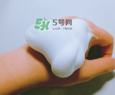 妮維雅氨基酸洗面奶怎么樣？妮維雅氨基酸潔面慕斯價(jià)格