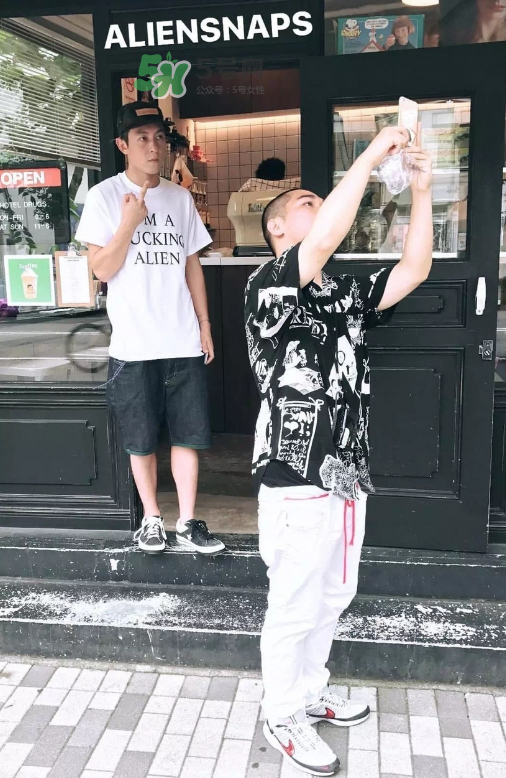 clot與converse聯(lián)名太極帆布鞋上腳效果怎么樣？