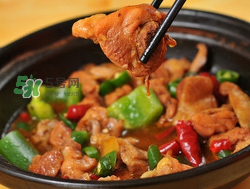 黃燜雞米飯多少錢一份？黃燜雞米飯?zhí)攸c(diǎn)是什么