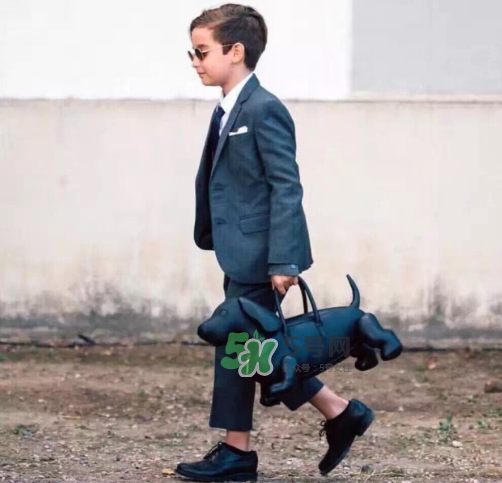 thom browne小狗包包多少錢？thom browne狗狗包價(jià)格