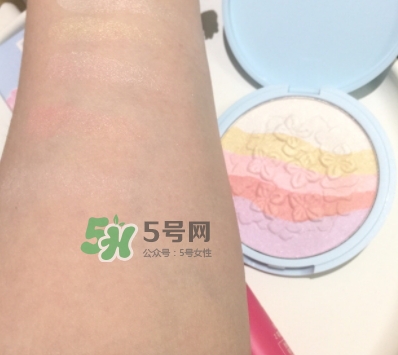 悅詩風(fēng)吟生如夏花五色高光粉餅怎么樣_怎么用_價格 悅詩風(fēng)吟生如夏花五色高光粉餅怎么樣_怎么用_價格