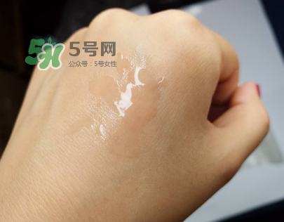 蘭蔻小黑瓶安瓶精華怎么用？蘭蔻小黑瓶安瓶精華使用方式