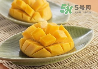 寶寶能吃芒果嗎？寶寶能喝芒果汁嗎？