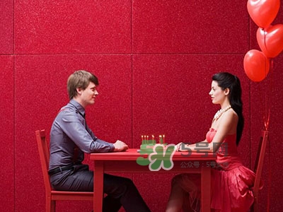 女生怎么撩男生？女生如何追到男神？