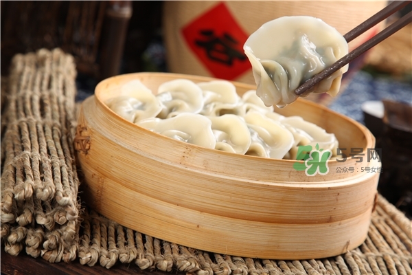 蒜苔餡餃子的做法 蒜苔餡餃子怎么做 蒜苔餡餃子的做法 蒜苔餡餃子怎么做