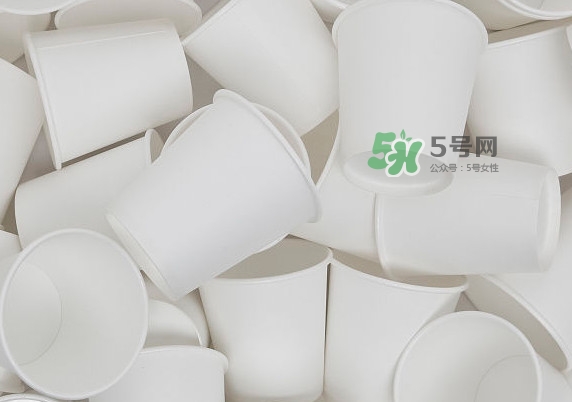 一次性紙杯能做蛋糕嗎？一次性紙杯可以放微波爐嗎？