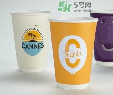 一次性紙杯可以裝開水嗎？能不能用一次性紙杯喝熱水？