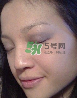 煙熏妝是什么意思？煙熏妝需要什么化妝品