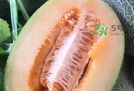 哈密瓜的營養(yǎng)價值_哈密瓜的功效與作用及食用禁忌 哈密瓜的營養(yǎng)價值_哈密瓜的功效與作用及食用禁忌