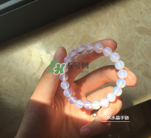 水晶手鏈戴在哪個(gè)手上？水晶手鏈需要開光嗎？