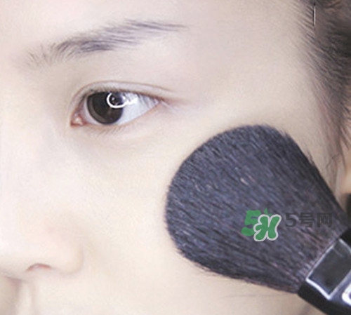 煙熏妝怎么畫？煙熏妝的畫法步驟圖解