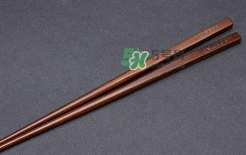 木筷子半年不換會致癌？用什么筷子最健康