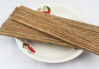 新木筷子使用前怎么處理？新買的木筷子怎么處理