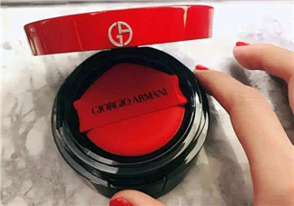 阿瑪尼氣墊刻字服務(wù)哪里有？七夕阿瑪尼氣墊刻字怎么刻？