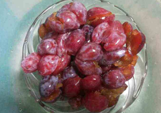 新鮮西梅好吃嗎？新鮮西梅什么味道