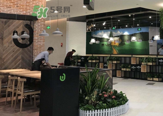 海底撈一頓大概多少錢？海底撈貴嗎