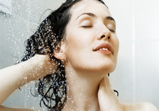 孕晚期洗澡可以搓肚子嗎？孕晚期洗澡注意事項