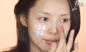 粉底怎么涂 粉底怎么擦 粉底怎么涂 粉底怎么擦