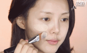 粉底怎么涂 粉底怎么擦 粉底怎么涂 粉底怎么擦