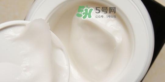 hr白繃帶面霜好用嗎？赫蓮娜白繃帶面霜怎么樣