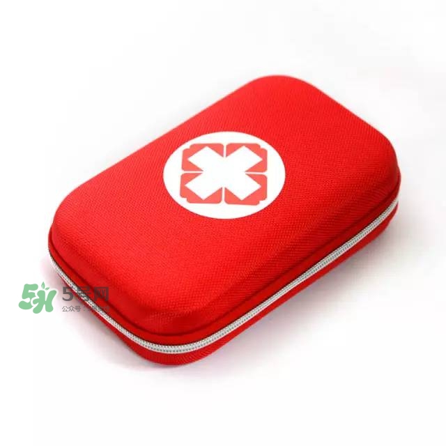 突發(fā)性皮膚過敏怎么辦 護(hù)膚急救包該有的產(chǎn)品 突發(fā)性皮膚過敏怎么辦 護(hù)膚急救包該有的產(chǎn)品