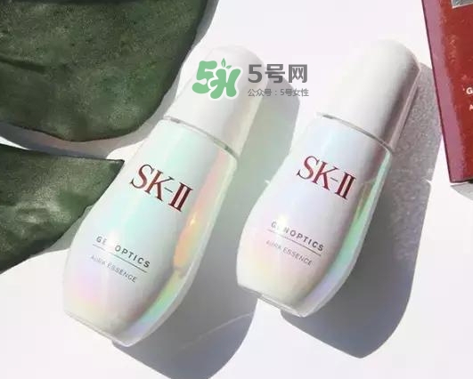 小棕瓶和小燈泡哪個(gè)好？小棕瓶和小燈泡先用哪個(gè)